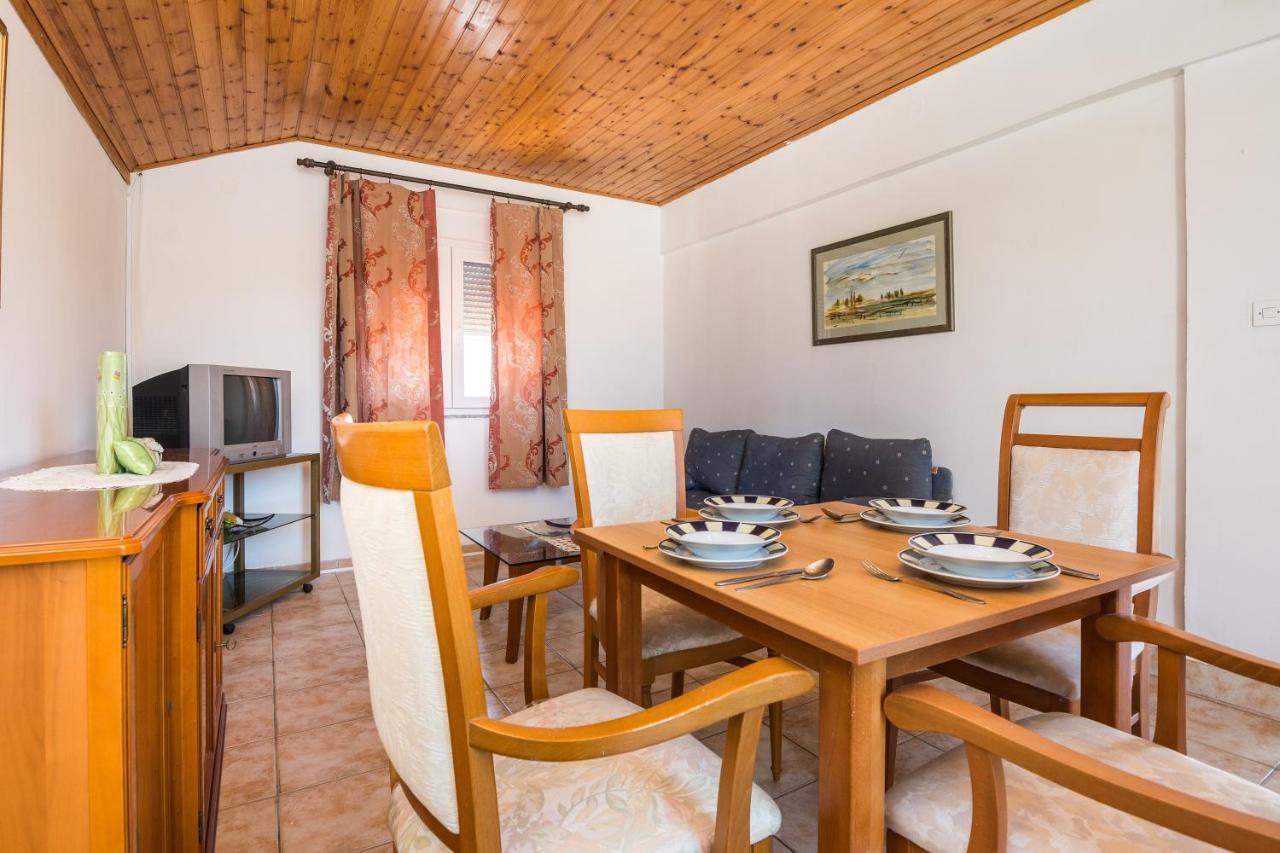 Paula Apartments Вир Экстерьер фото