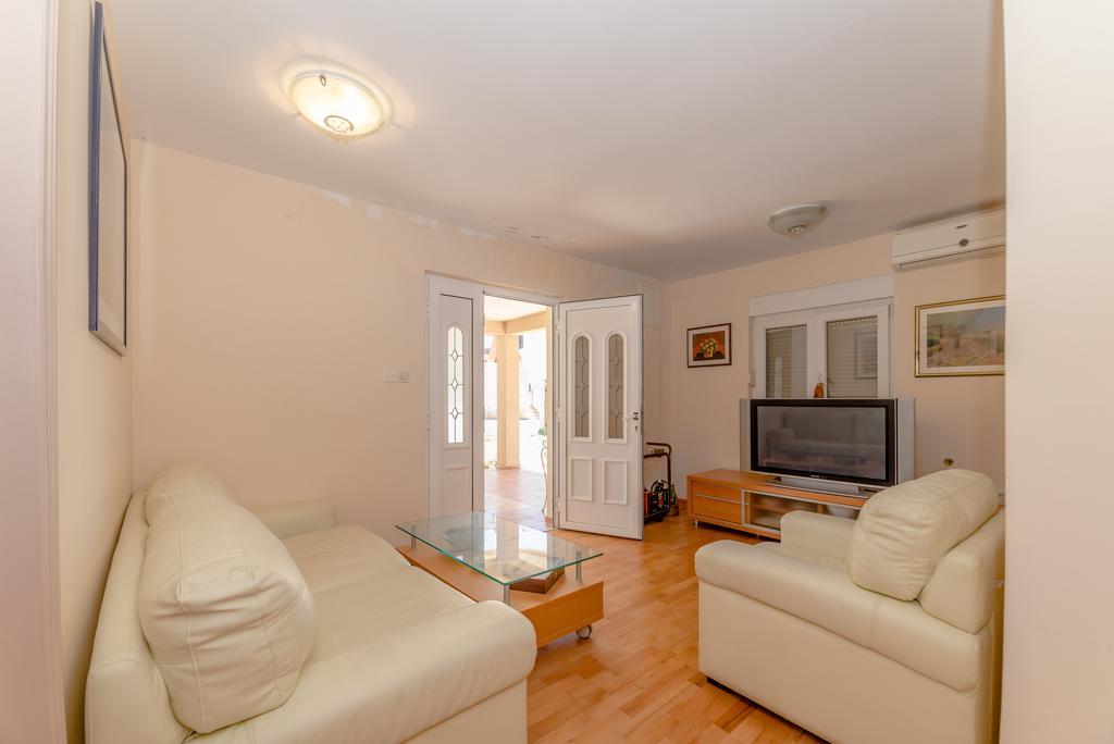 Paula Apartments Вир Экстерьер фото