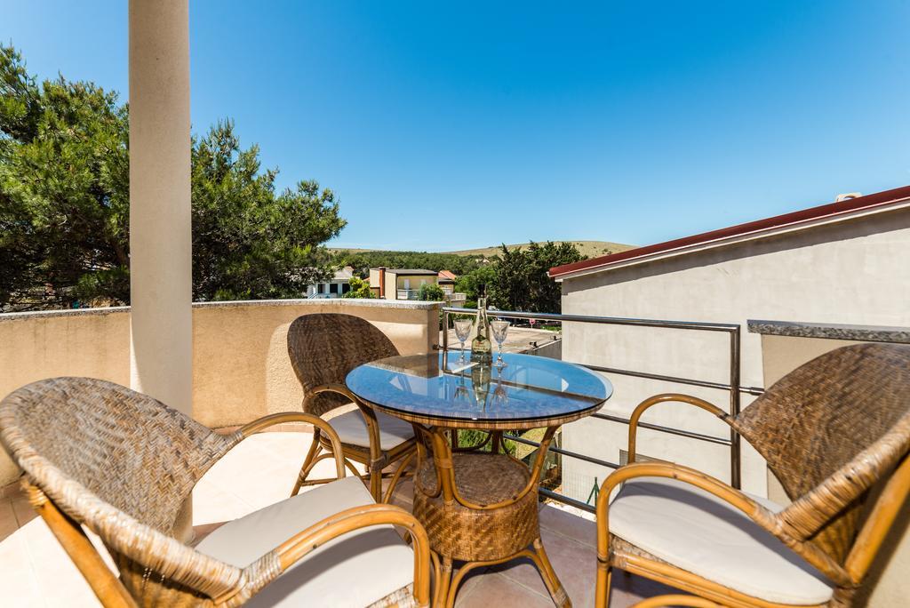 Paula Apartments Вир Экстерьер фото