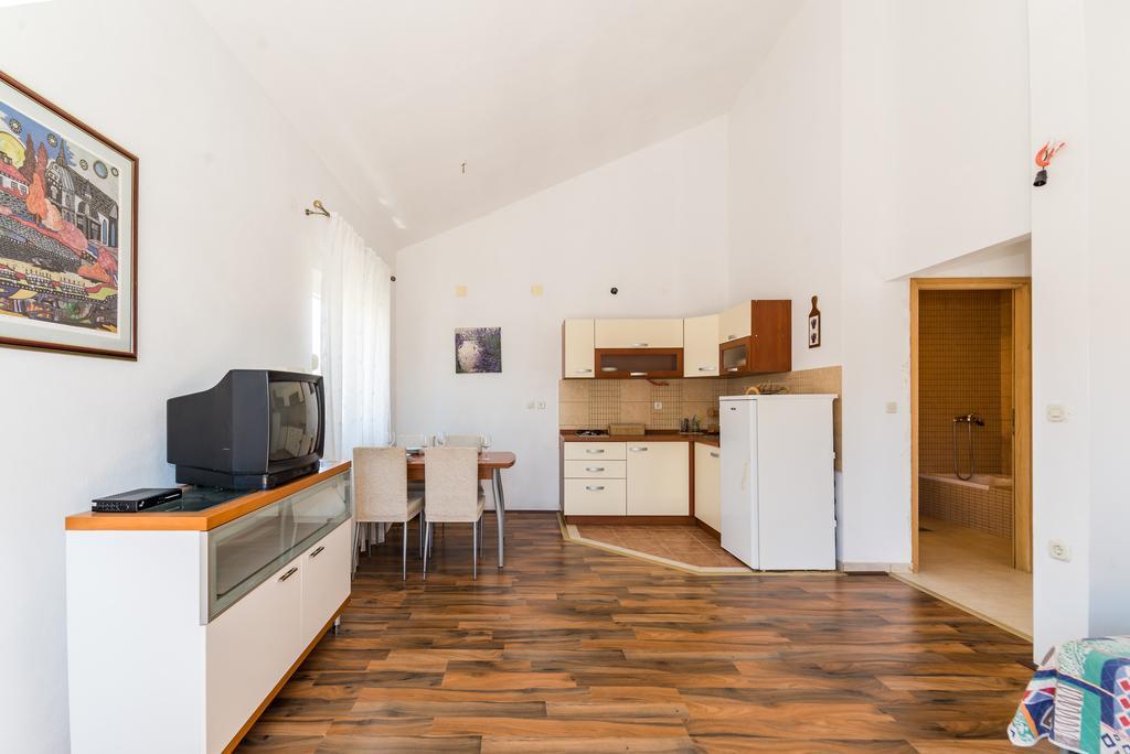 Paula Apartments Вир Экстерьер фото
